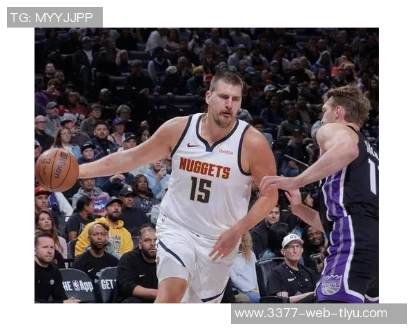 克拉克斯顿再创佳绩29分钟砍下三双14分11板10助助球队赢得胜利